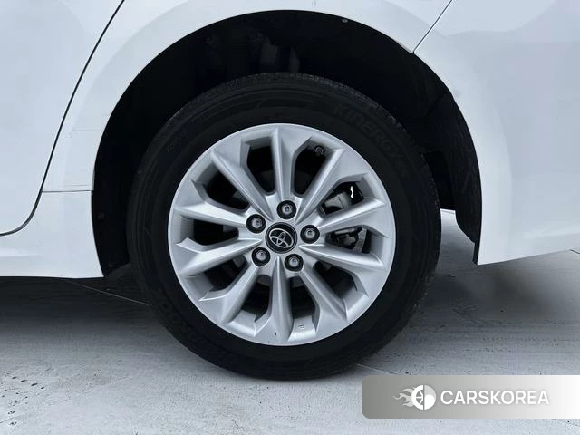 Toyota Corolla id 4257237 из Китая 12