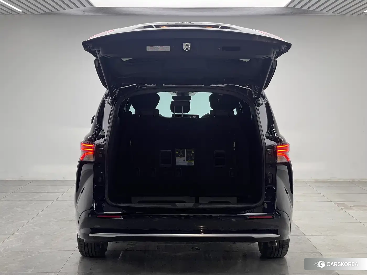 Toyota Sienna id 4653909 из Китая 12