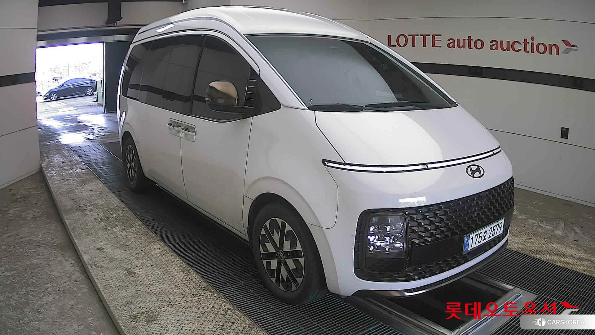 Hyundai STARIA LOUNGE Limousine id 3882076 из Кореи 12