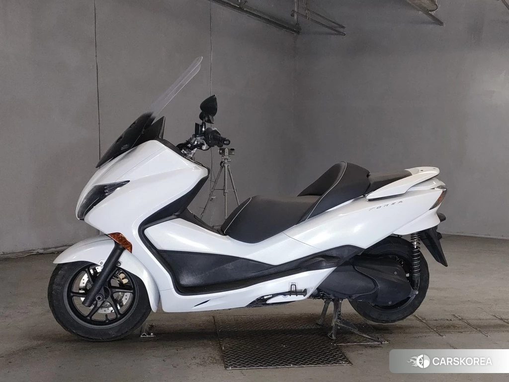 Проданный Honda FORZA Z 2012 из Японии, фото 2