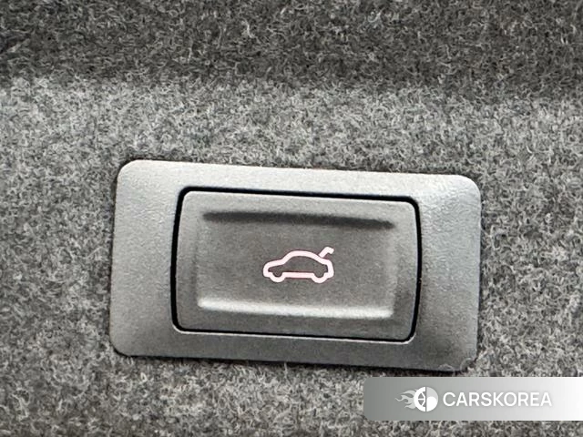 Audi A6L id 4275828 из Китая 12