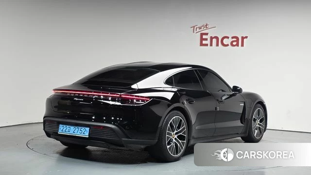 Porsche Taycan id 4395805 из Кореи 12