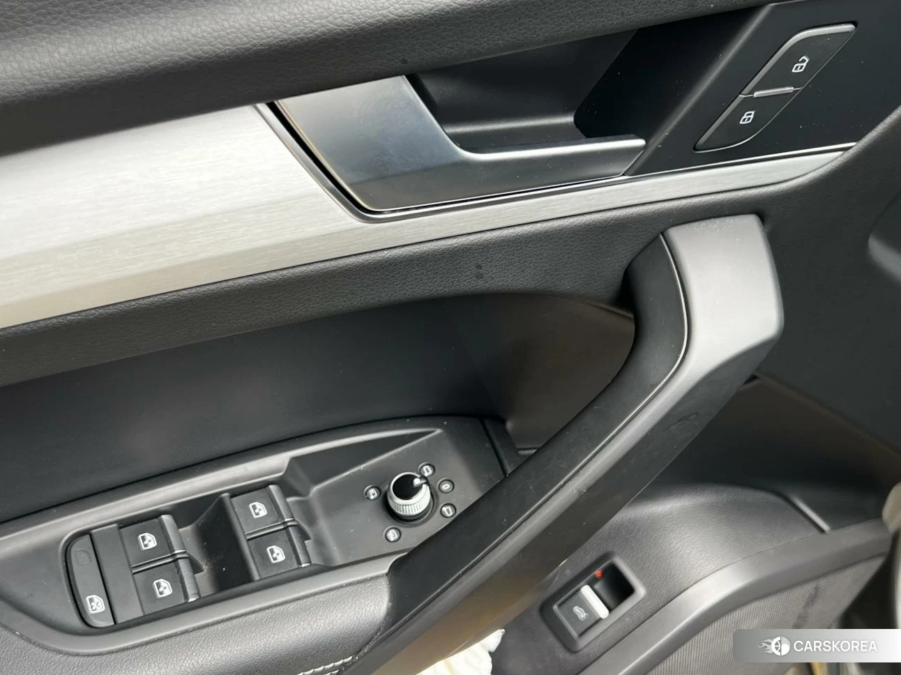 Audi Q5L id 4467507 из Китая 12