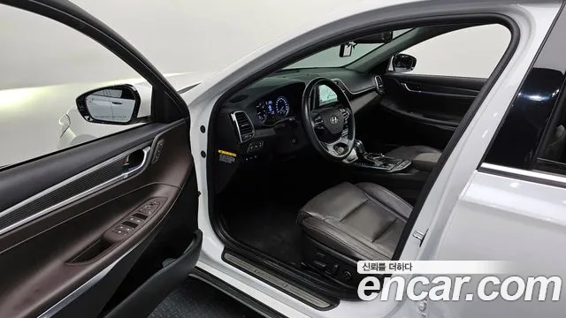 Hyundai Grandeur IG id 2680017 из Кореи 12