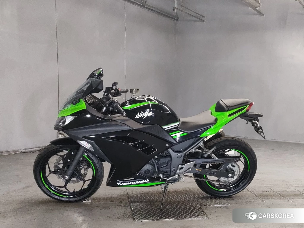 Проданный Kawasaki NINJA 250 2016 из Японии, фото 2
