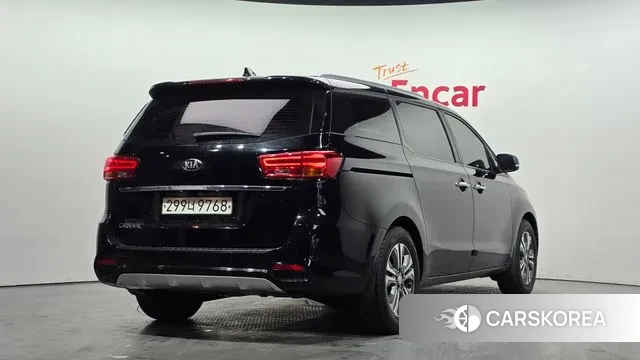 Kia The New Carnival id 3588387 из Кореи 12