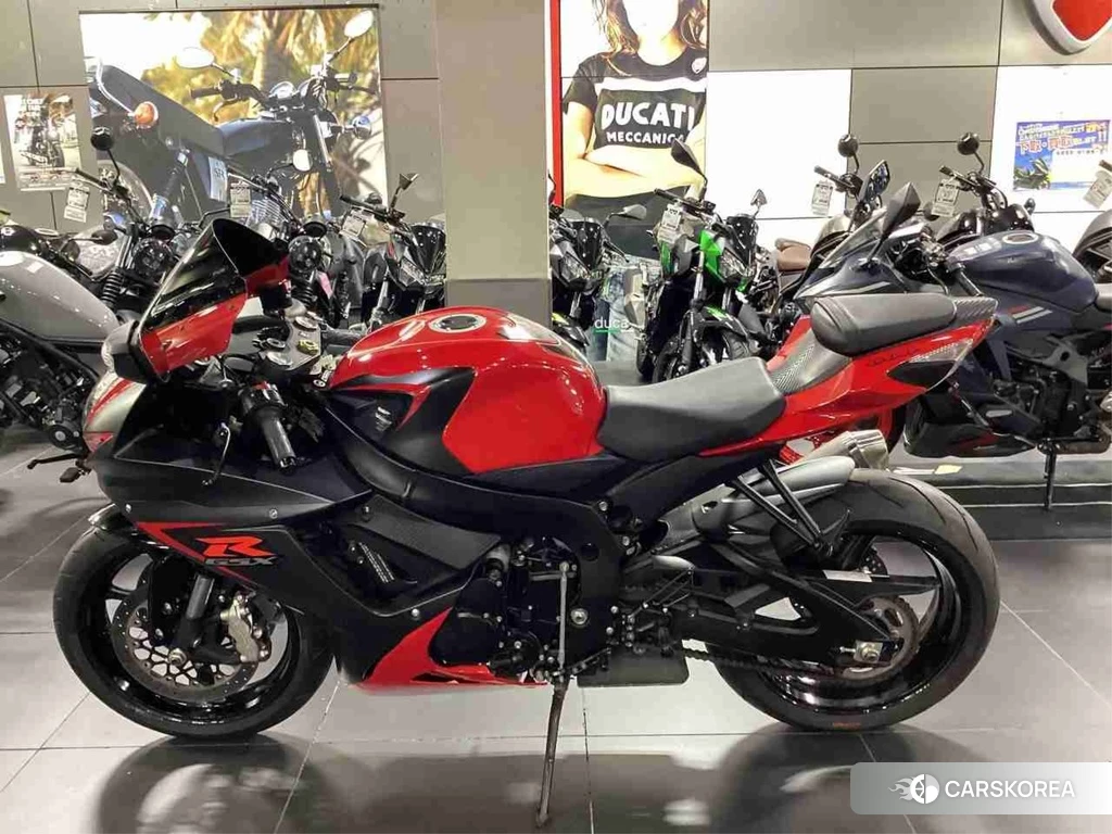 Проданный Suzuki GSX-R600 2017 из Японии