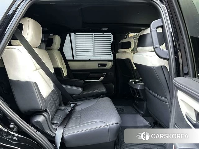 Toyota Sequoia 2025 Черный из Китая, фото 2