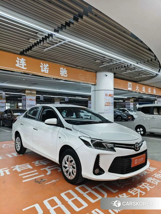 Toyota Vios 2023 Белый из Китая, фото 2