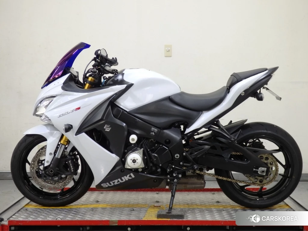 Проданный Suzuki GSX-S1000F 2018 из Японии