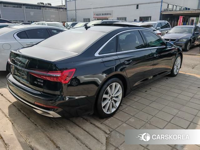 Audi A6L id 4271734 из Китая 12