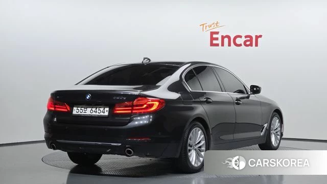 BMW 5 Series (G30) id 4595564 из Кореи 12