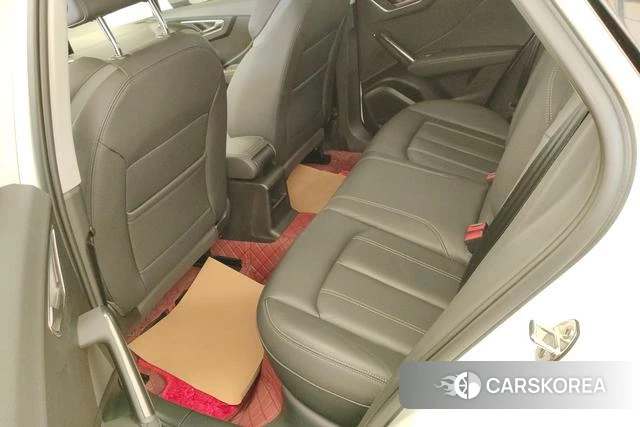 Audi Q2L id 4336222 из Китая 9