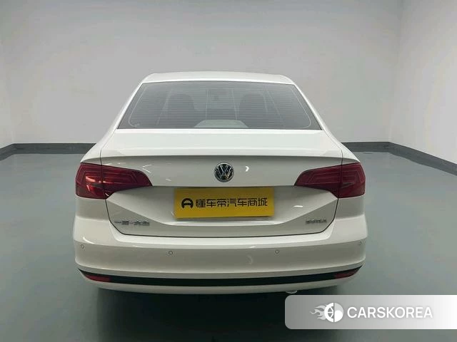 Volkswagen Bora id 4205834 из Китая 12