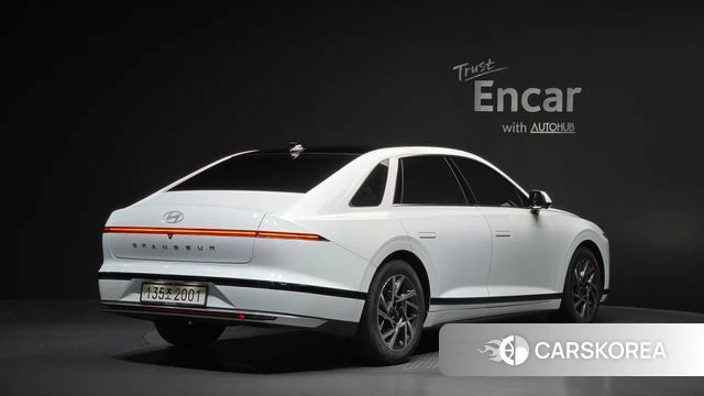 Hyundai Grandeur (GN7) id 3915127 из Кореи 12