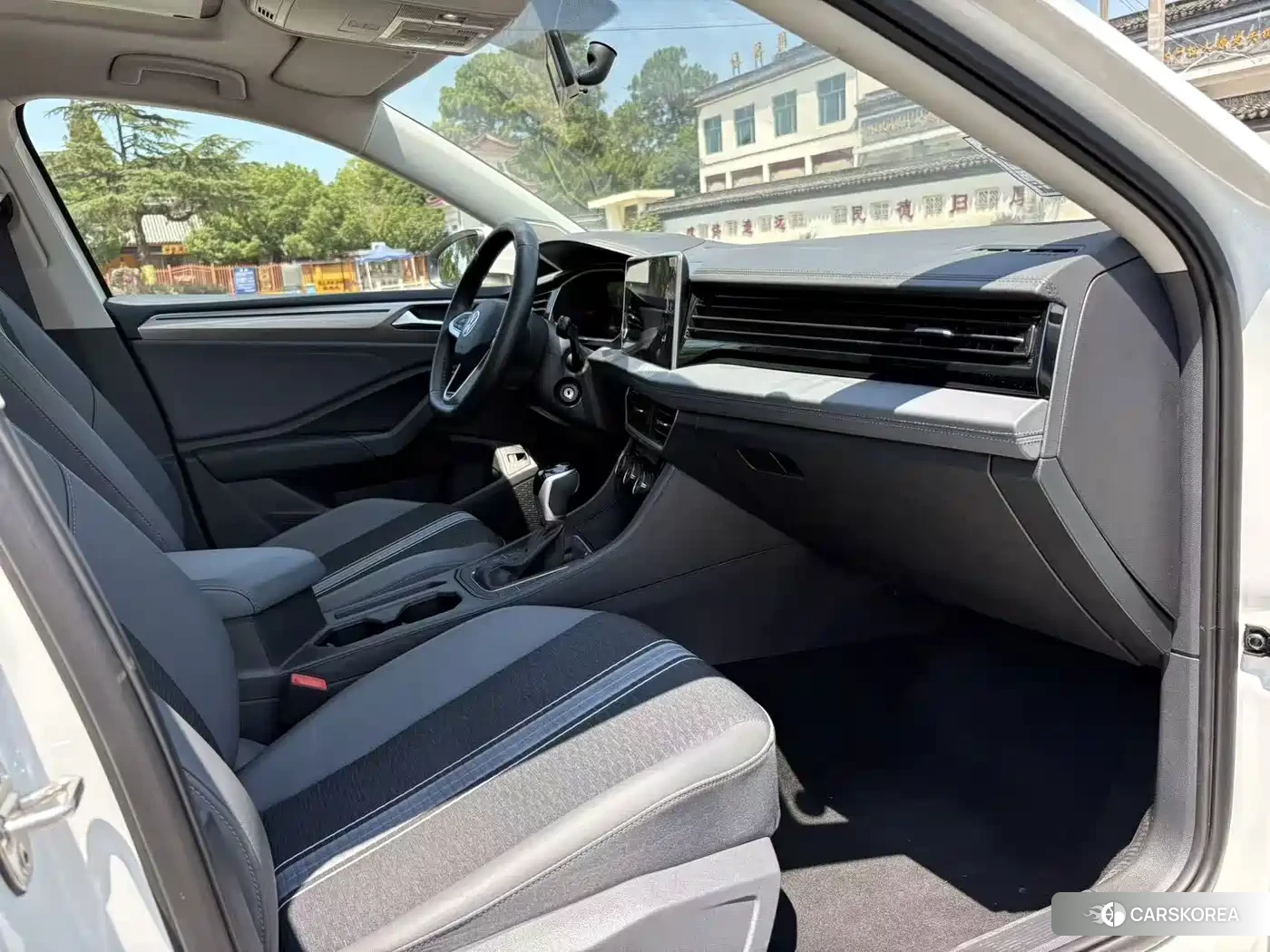 Volkswagen Sagitar 2024 Белый из Китая, фото 2