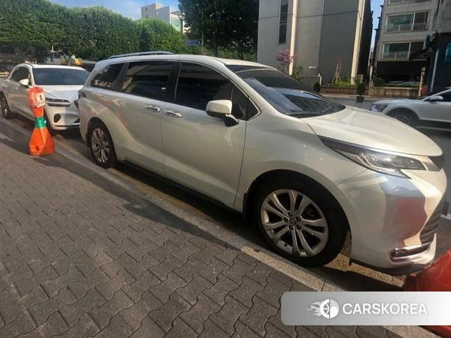 Toyota Sienna 4th Generation 2022 Белый из Кореи, фото 2
