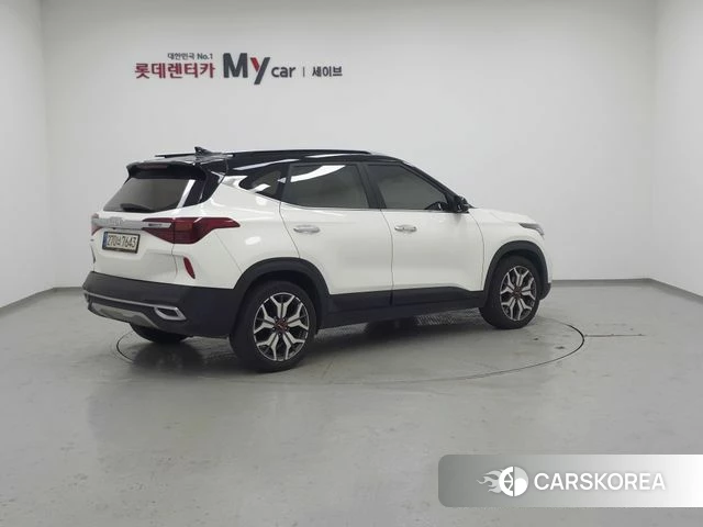 Kia Seltos id 4396118 из Кореи 10