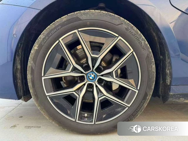 BMW i5 id 4273011 из Китая 10