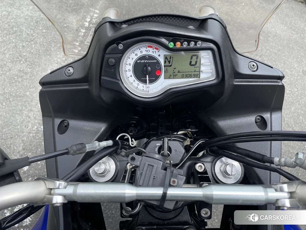 Проданный Suzuki V-STROM 650 DL650 ABS 2013 из Японии, фото 2