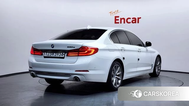 BMW 5 Series (G30) id 3873116 из Кореи 12