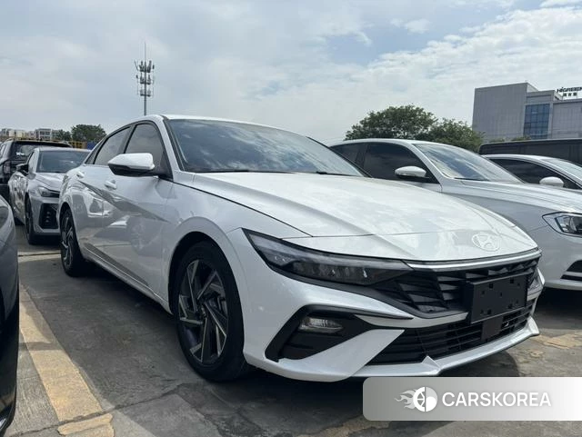 Hyundai Elantra 2024 Белый из Китая, фото 6