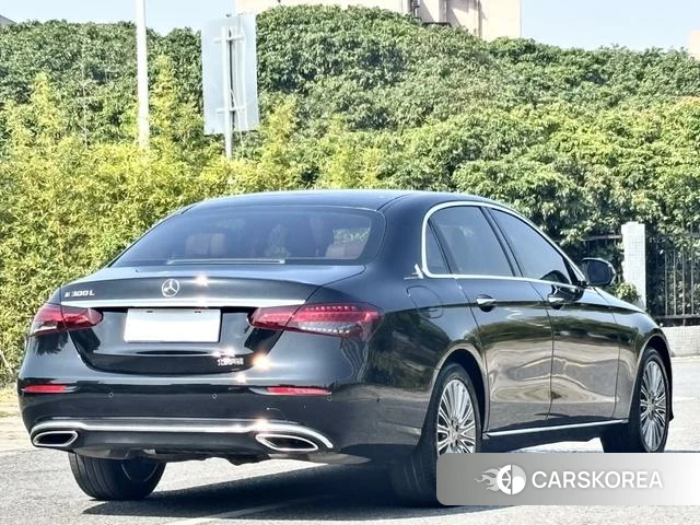 Mercedes-Benz E-class id 4276720 из Китая 12