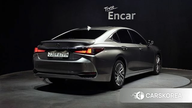 Lexus ES300h 7th generation id 4248816 из Кореи 12