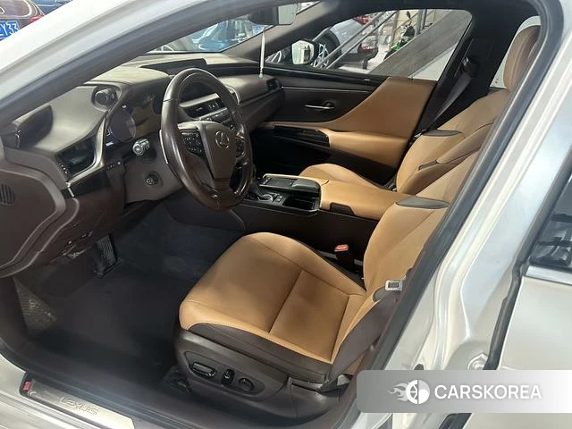 Lexus ES 2021 Белый из Китая, фото 3