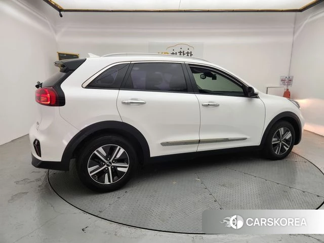 Kia The New Niro id 4465286 из Кореи 12