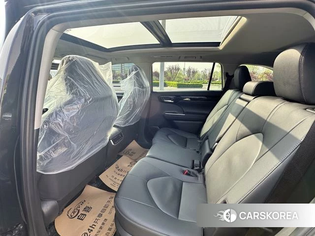 Toyota Highlander 2024 Черный из Китая, фото 6