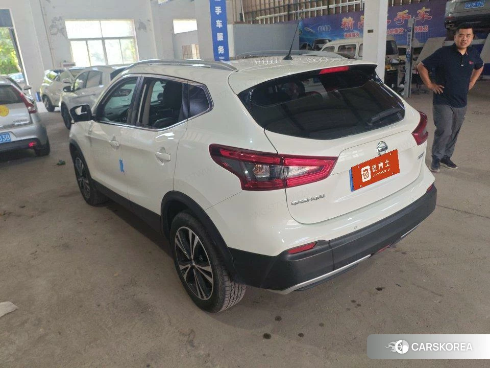 Nissan Qashqai 2021 Белый из Китая, фото 2