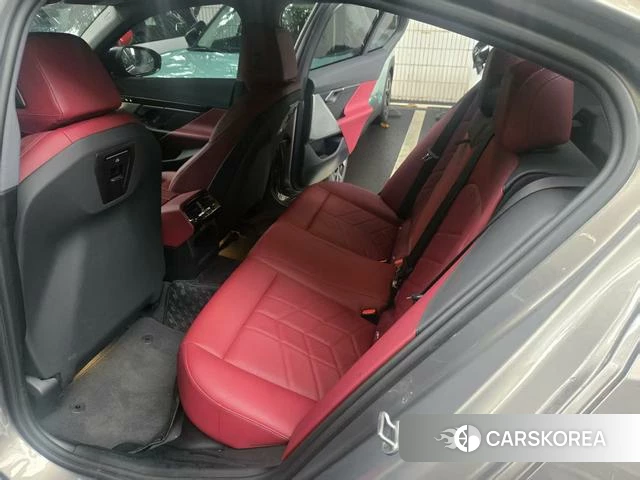 BMW 5 series (imported) 2025 Другой из Китая, фото 4
