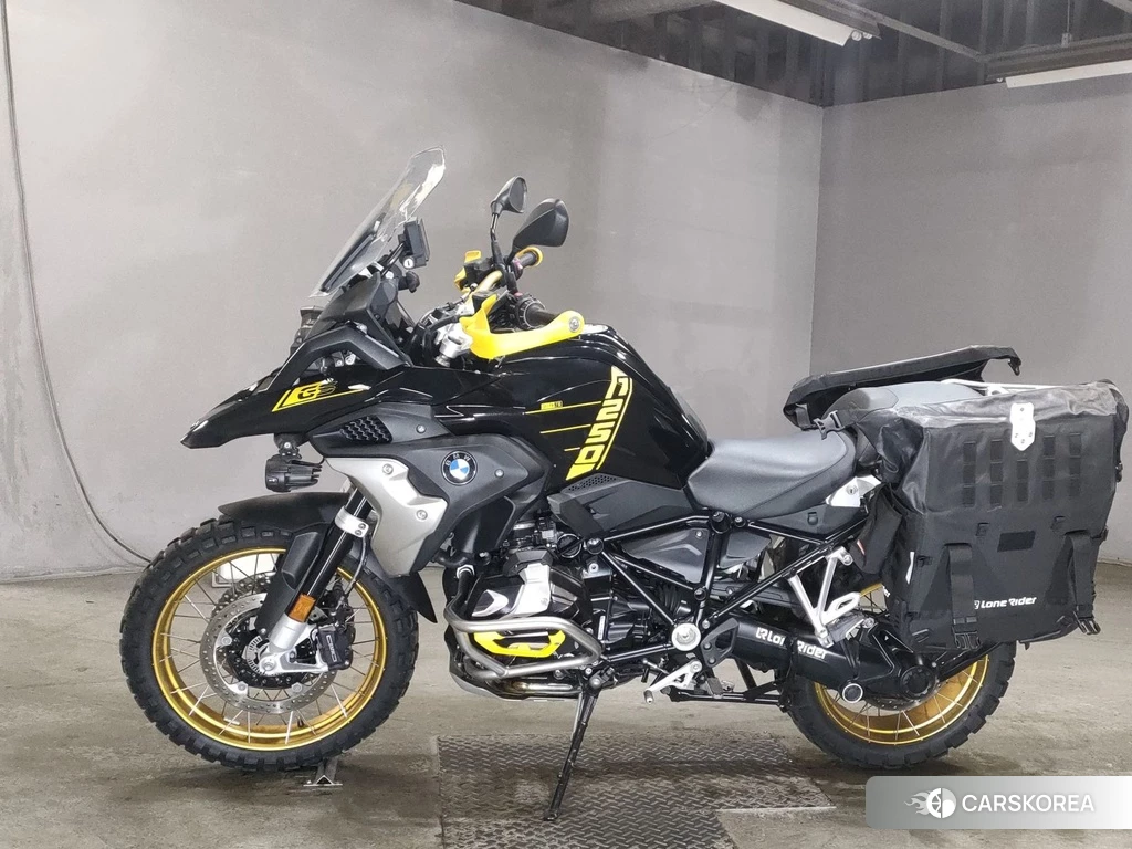 Проданный BMW R1250GS 2021 из Японии, фото 2