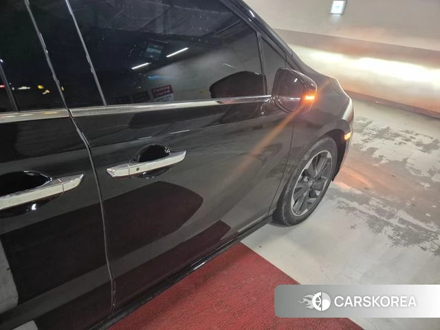 Honda Odyssey 2021 Черный из Кореи, фото 2