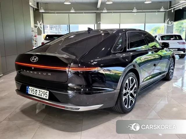 Hyundai Grandeur Hybrid (GN7) id 2968829 из Кореи 12