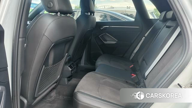 Audi Q3 2023 Белый из Китая, фото 3
