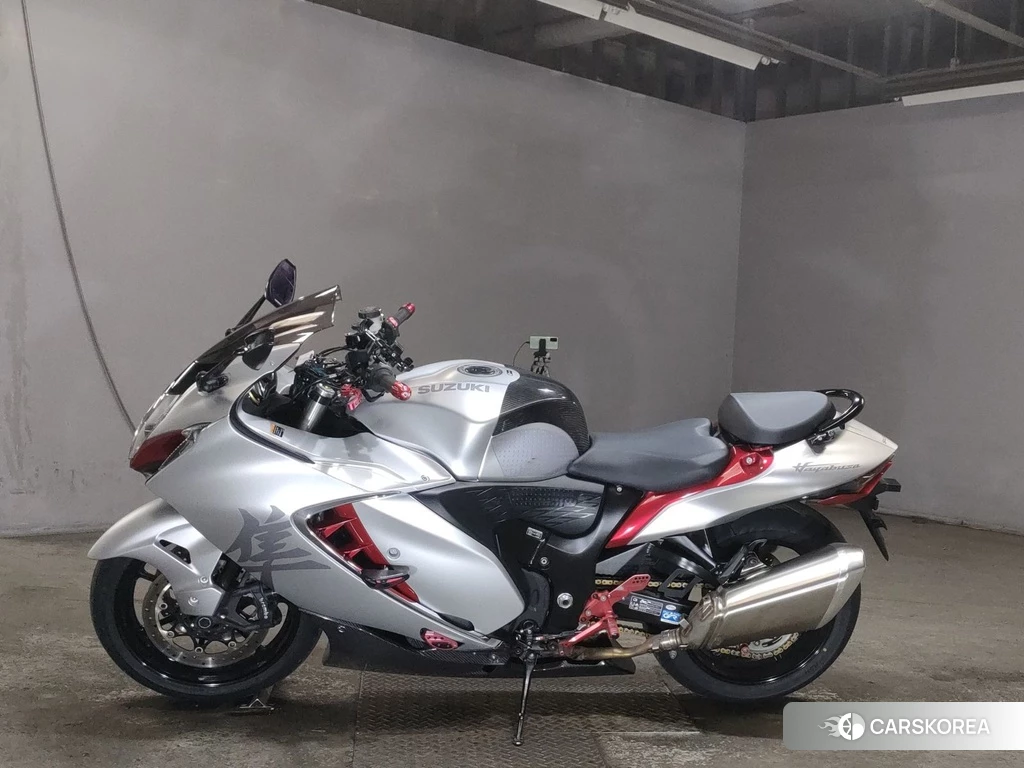 Проданный Suzuki GSX1300R HAYABUSA 2022 из Японии