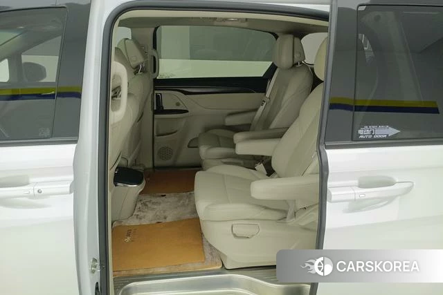 Buick GL8 id 3784097 из Китая 9