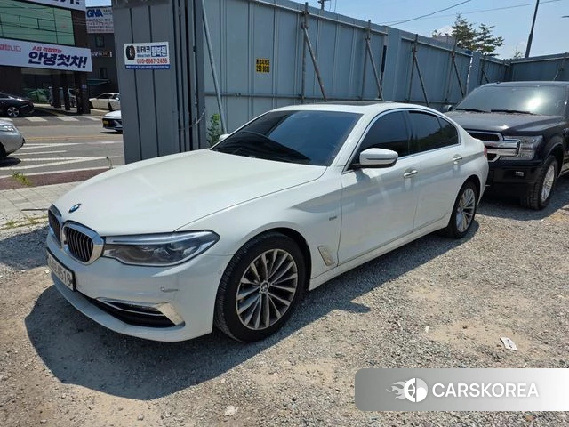 BMW 5 Series (G30) 2018 Белый из Кореи, фото 3