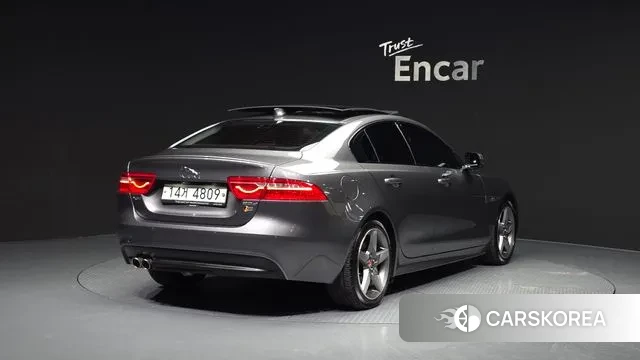 Jaguar XE id 3754189 из Кореи 12