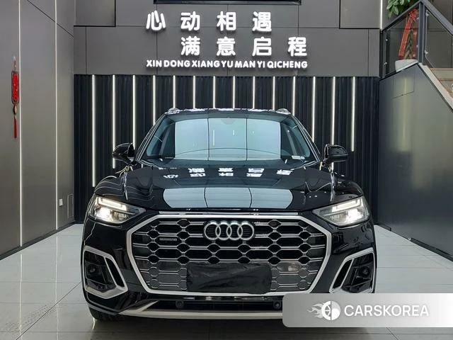 Audi Q5L 2022 Черный из Китая, фото 2