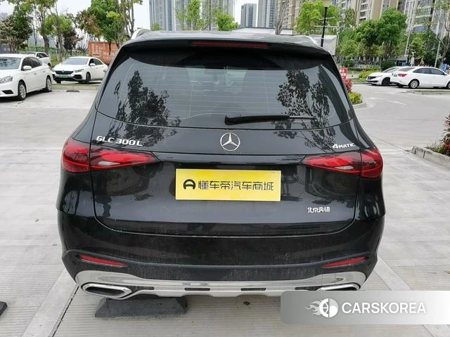 Mercedes-Benz GLC 2024 Черный из Китая, фото 2