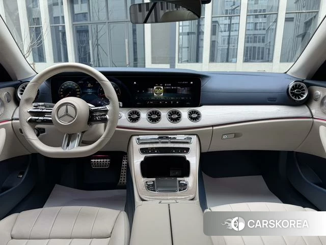 Mercedes-Benz E-class (imported) 2022 Зеленый из Китая, фото 4