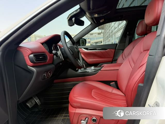 Maserati Levante 2021 Белый из Китая, фото 2