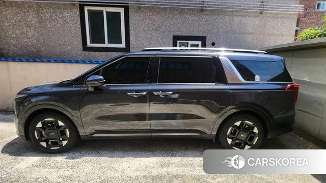 Kia The New Carnival 4th Generation 2025 Черный двухцветный из Кореи, фото 2