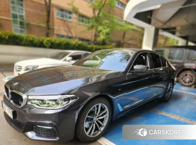 BMW 5 Series (G30) 2020 Серый из Кореи, фото 2