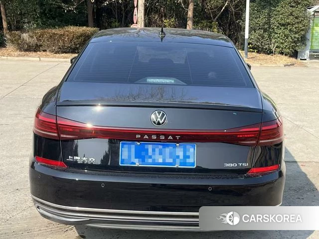 Volkswagen Passat 2024 Черный из Китая, фото 3
