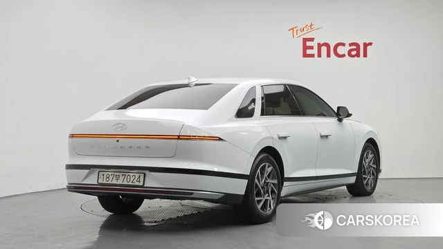 Hyundai Grandeur Hybrid (GN7) id 3909395 из Кореи 12