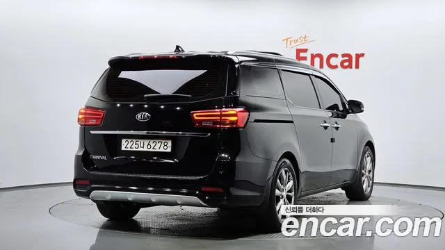 Kia The New Carnival id 2487299 из Кореи 12